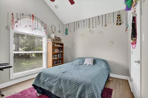 Bedroom - 9920 Honalo Pl, Diamondhead, MS 39525 photo 6 of 8