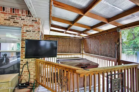 Exterior - 9920 Honalo Pl, Diamondhead, MS 39525 photo 5 of 14
