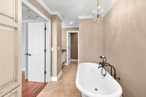 Bath - 80 Breakers Ln, Ridgeland, MS 39157 photo 2 of 8