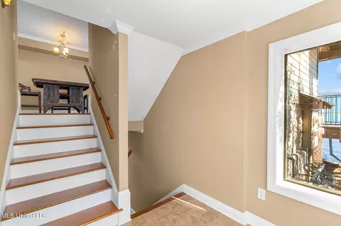 Entry Way - 80 Breakers Ln, Ridgeland, MS 39157 photo 3 of 9