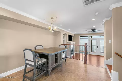 Dining - 80 Breakers Ln, Ridgeland, MS 39157 photo 1 of 2