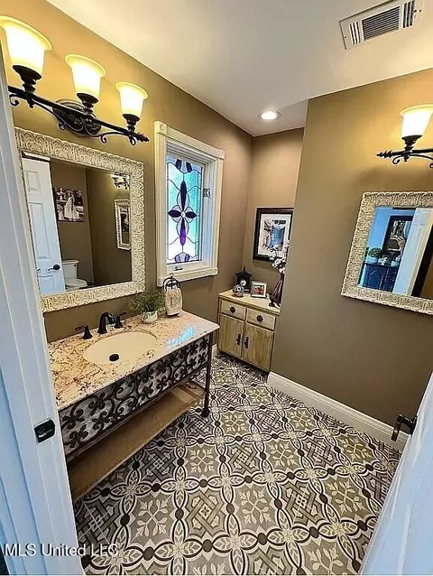 Other - 1202 White Oak Dr, Hernando, MS 38632 photo 3 of 12