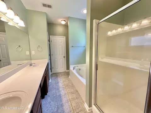 211 Fairway Trace Dr, Hernando, MS 38632 photo 25