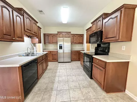 211 Fairway Trace Dr, Hernando, MS 38632 photo 20