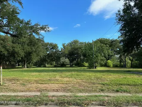 Washington Avenue, Pascagoula, MS 39567