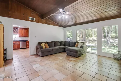 6113 Juniper Dr, Vancleave, MS 39565 photo 5