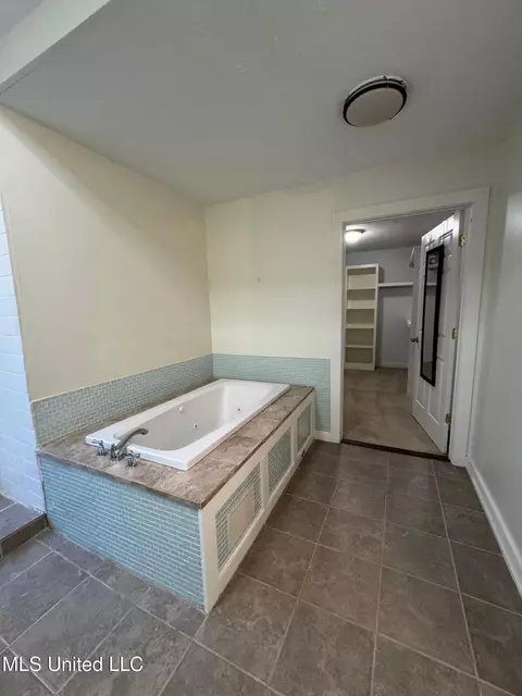 1415 Winchester St, Jackson, MS 39211 photo 36