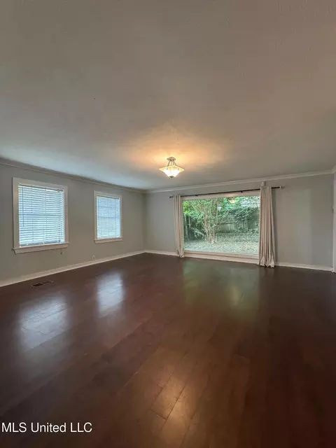 1415 Winchester St, Jackson, MS 39211 photo 10