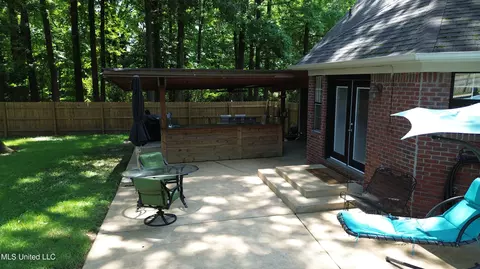 Exterior - 1680 Cedar Bend Rd, Hernando, MS 38632 photo 11 of 12