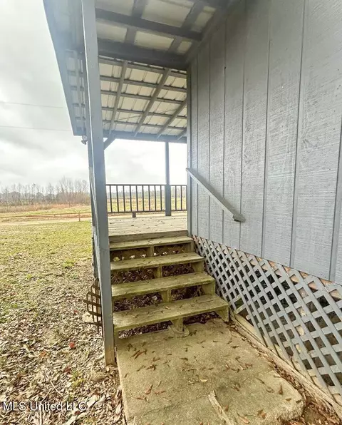 Exterior - 003 Highway 80, Edwards, MS 39066 photo 3 of 12