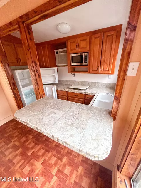 Kitchen - 003 Highway 80, Edwards, MS 39066 photo 1 of 1