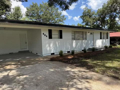404 Mcdowell Park Cir, Jackson, MS 39204