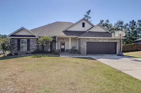 24971 Knollwood Dr, Pass Christian, MS 39571