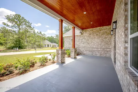 3615 Pine Neddle Cir, Gautier, MS 39553 photo 7