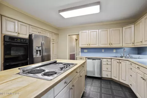 1616 Linden Pl, Jackson, MS 39202 photo 17