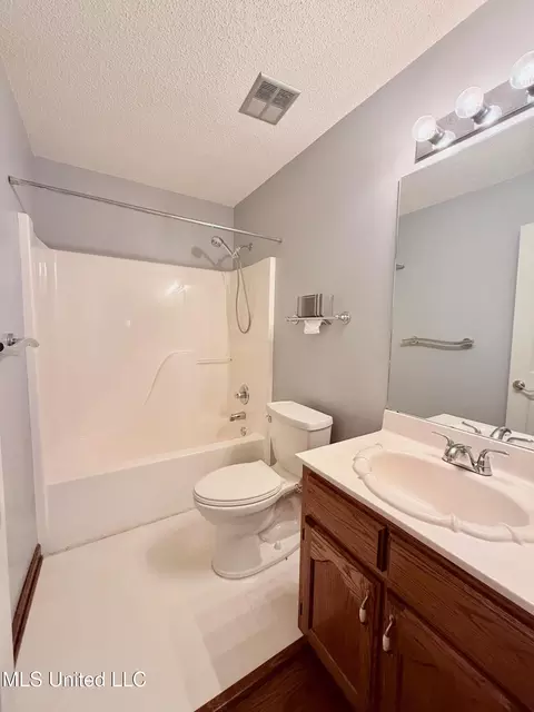 155 W Foxwood Circle Cir, Hernando, MS 38632 photo 13