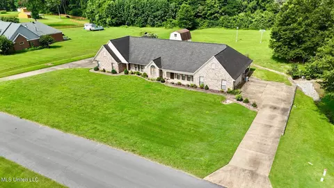 155 W Foxwood Circle Cir, Hernando, MS 38632 photo 24