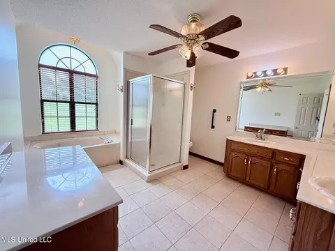 155 W Foxwood Circle Cir, Hernando, MS 38632 photo 10