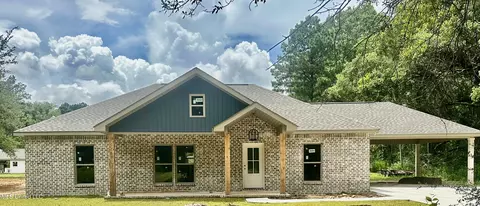 22051 Jones Lane Ln, Moss Point, MS 39562