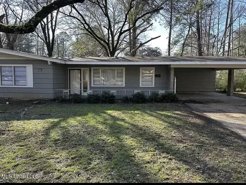 1925 Catalina Dr, Jackson, MS 39204
