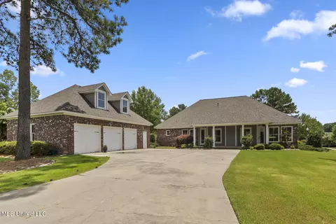 Exterior - 100 Laird Ave, Madison, MS 39110 photo 8 of 9