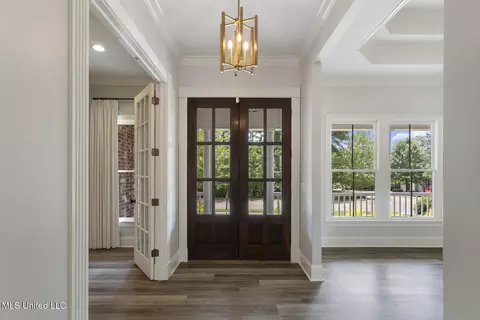 Entry Way - 100 Laird Ave, Madison, MS 39110 photo 1 of 2