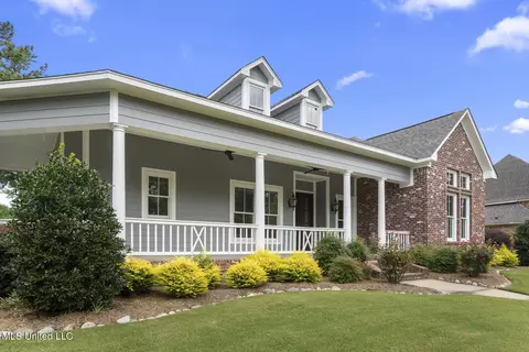 Exterior - 100 Laird Ave, Madison, MS 39110 photo 4 of 9