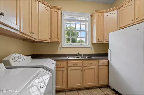 Other - 193 E Crockett Loop, Hernando, MS 38632 photo 5 of 17
