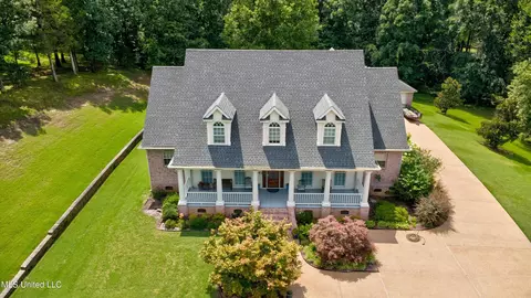 Exterior - 193 E Crockett Loop, Hernando, MS 38632 photo 16 of 22