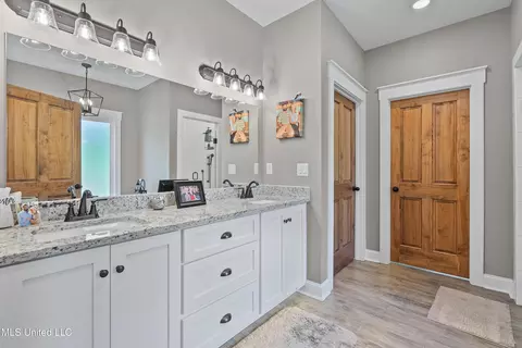 Entry Way - 7100 County Line Rd, Coldwater, MS 38618 photo 3 of 3
