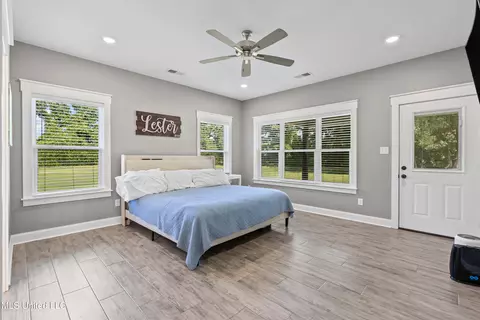 Bedroom - 7100 County Line Rd, Coldwater, MS 38618 photo 1 of 4