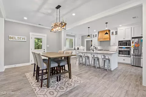 Dining - 7100 County Line Rd, Coldwater, MS 38618 photo 1 of 1