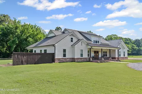 Exterior - 7100 County Line Rd, Coldwater, MS 38618 photo 4 of 9