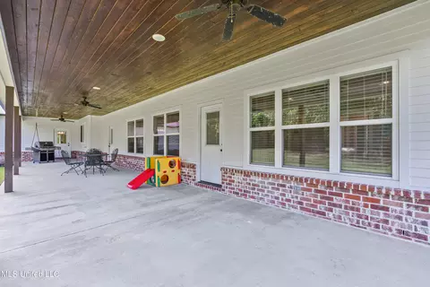 Exterior - 7100 County Line Rd, Coldwater, MS 38618 photo 3 of 9