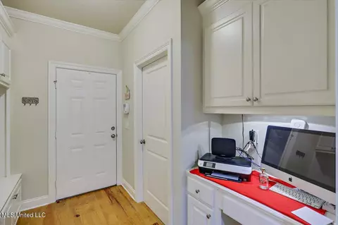 Entry Way - 218 Falls Xing, Madison, MS 39110 photo 2 of 3