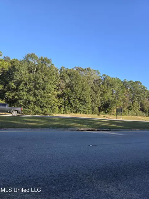Mallett Road, Biloxi, MS 39532