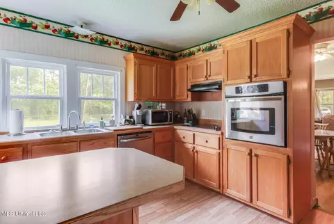 Kitchen - 1425 E Mchenry Rd, Perkinston, MS 39573 photo 1 of 3