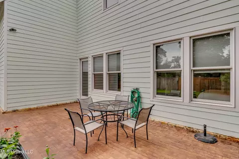 Exterior - 200 Arbor Trl, Brandon, MS 39047 photo 7 of 20