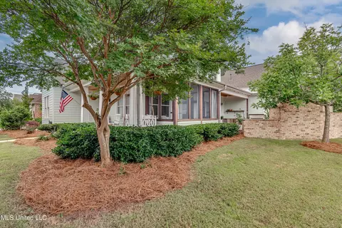 Exterior - 200 Arbor Trl, Brandon, MS 39047 photo 16 of 20