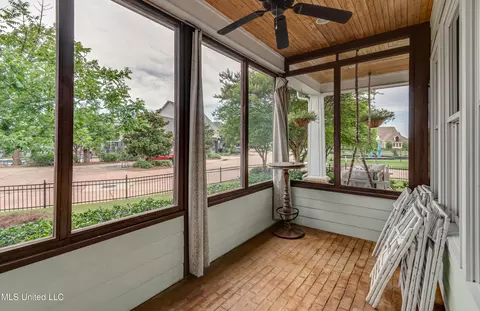 Exterior - 200 Arbor Trl, Brandon, MS 39047 photo 6 of 20