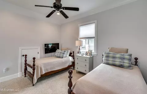 Bedroom - 200 Arbor Trl, Brandon, MS 39047 photo 3 of 19