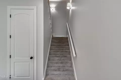 Entry Way - 200 Arbor Trl, Brandon, MS 39047 photo 2 of 2