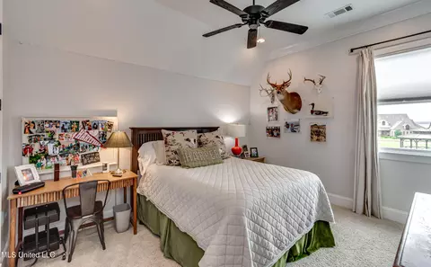 Bedroom - 200 Arbor Trl, Brandon, MS 39047 photo 2 of 19
