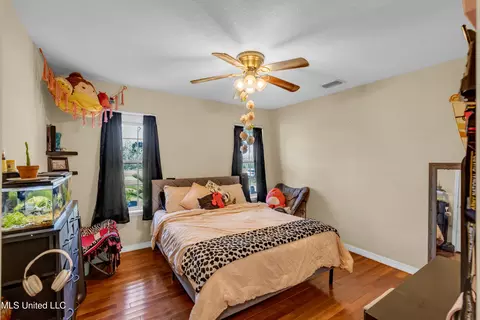 Bedroom - 3287 Lloyd Eubanks Rd, Lucedale, MS 39452 photo 1 of 4