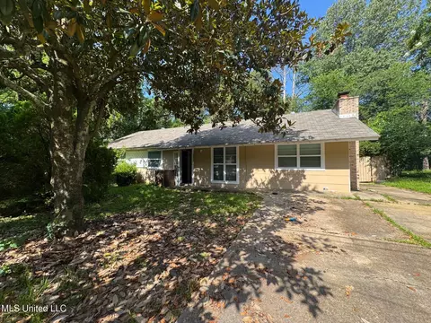 2971 Kentwood Dr, Jackson, MS 39212