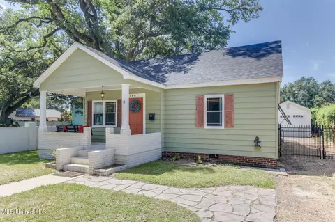 1467 Wilkes Ave, Biloxi, MS 39530