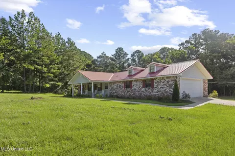 2800 Wynndale Rd, Terry, MS 39170