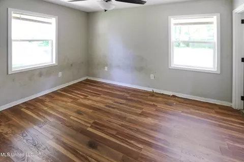 Bedroom - 1250 Summer Ln, Jackson, MS 39211 photo 3 of 3