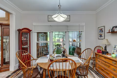 Dining - 407 Daniel Dr, Brandon, MS 39047 photo 1 of 5