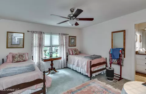 Bedroom - 407 Daniel Dr, Brandon, MS 39047 photo 4 of 7